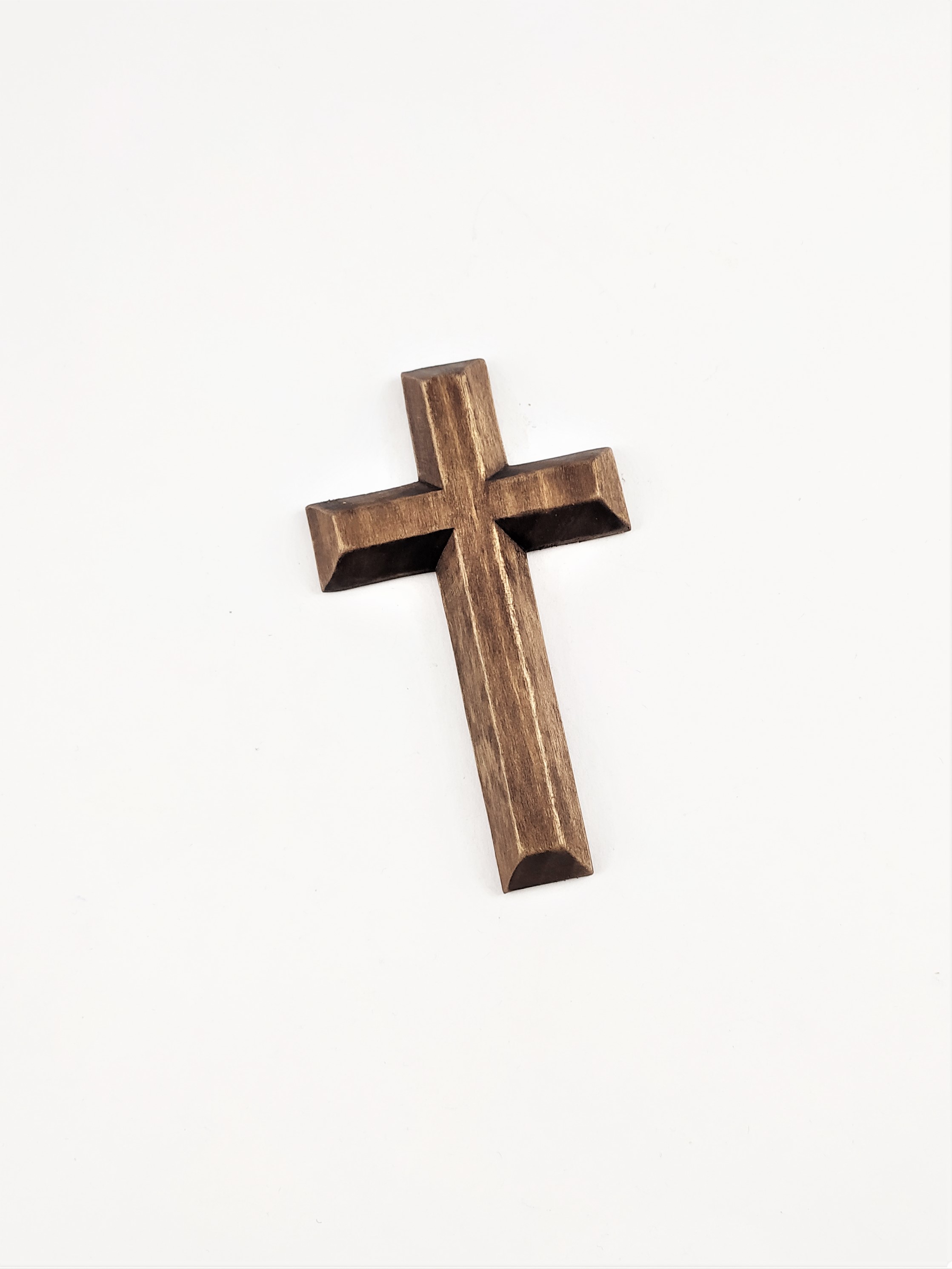 Křížek tmavší jednoduchý malý  6 x 10 cm