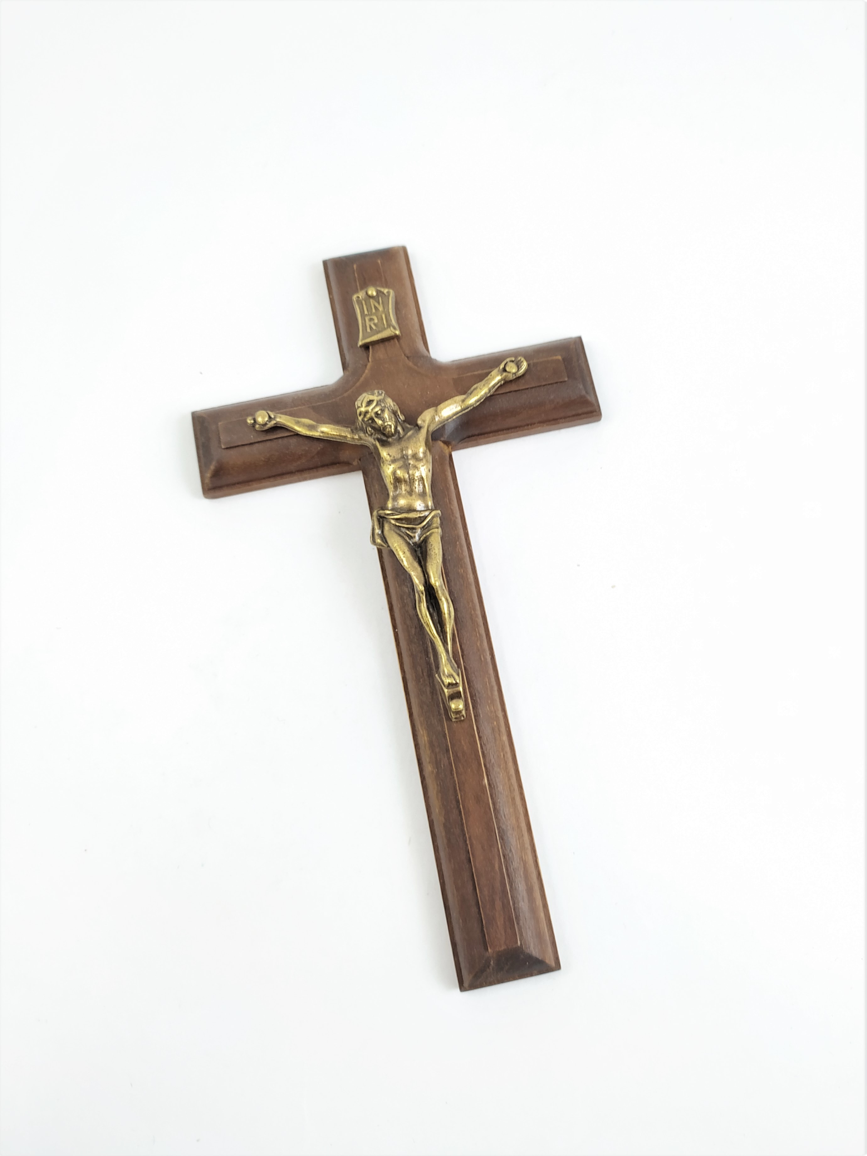 Kříž tmavý s Kristem starozlato