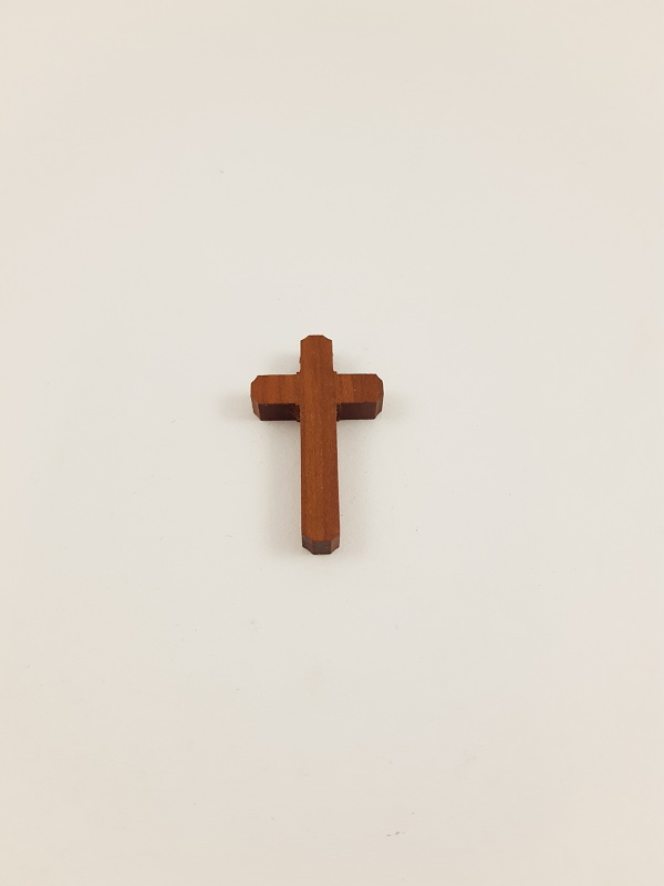 Přívěsek křížek dřevěný