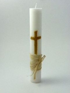 Křestní svíčka s křížkem ze včelího vosku a lýkem