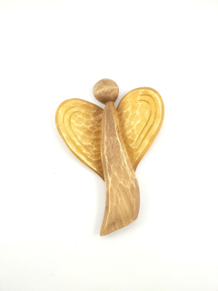 Anděl dřevěný ručně vyřezávaný 15 x 10,5 cm