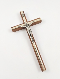 Kříž dřevěný tmavý se stříbrným "lemováním" větší 20 x 10 cm