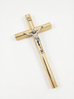 Kříž dřevěný světlý se stříbrným "lemováním" větší 20 x 10 cm