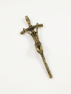 Kovový křížek s Kristem v barvě staromosaz malý 14 x 5,5 cm
